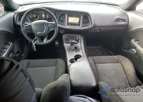 2023 Dodge Challenger Sxt z USA, uszkodzony, nr VIN 2C3CDZAG5PH602355